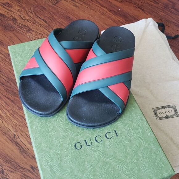NEW Gucci Green Red Womens Chic Old Money Edgy Feminine Slide Sandals Size 38 - Picture 1 of 10